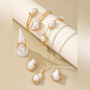 5 Piece Elegant Gold and Pearl Jewelry Set